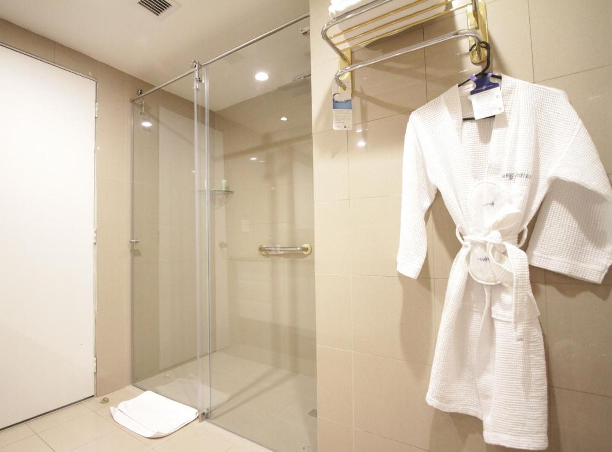 Aparta Hotel Torres De Suites Quito Exteriér fotografie