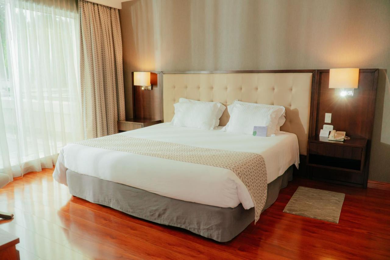 Aparta Hotel Torres De Suites Quito Exteriér fotografie