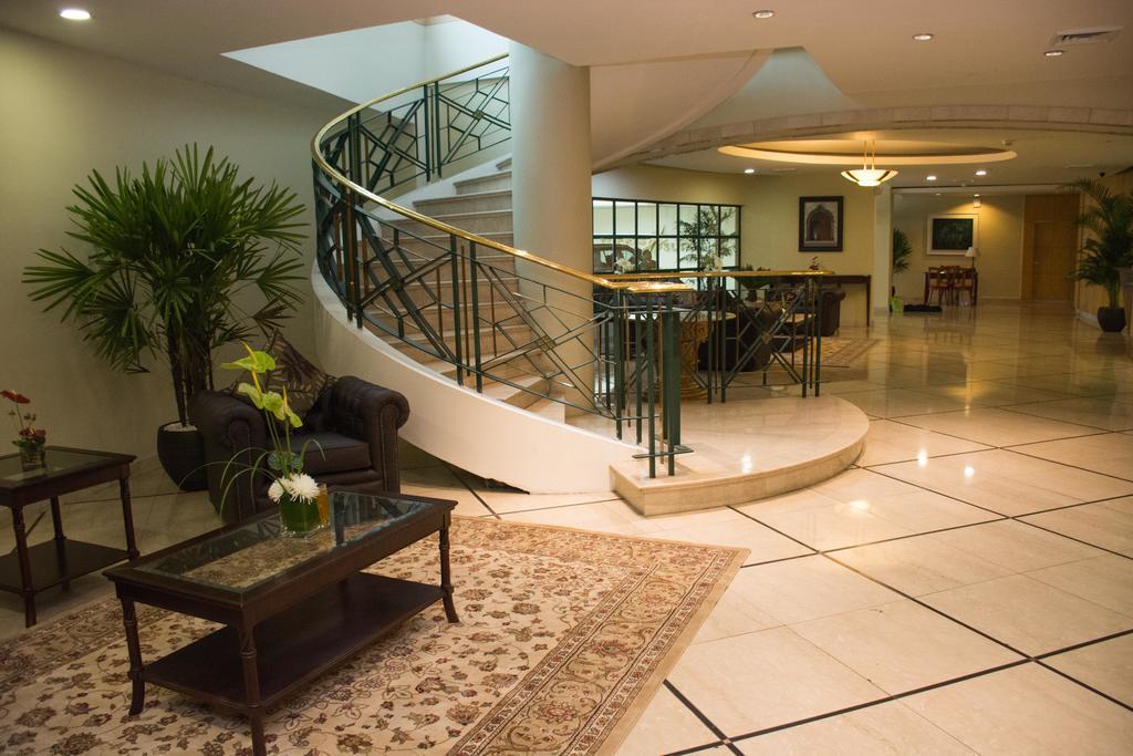 Aparta Hotel Torres De Suites Quito Exteriér fotografie