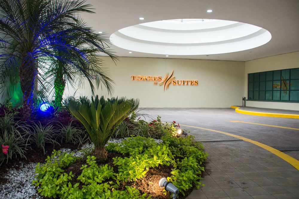 Aparta Hotel Torres De Suites Quito Exteriér fotografie